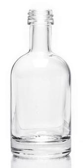 Oslo 0,05 weiss pp 18   9,9 cm hoch 